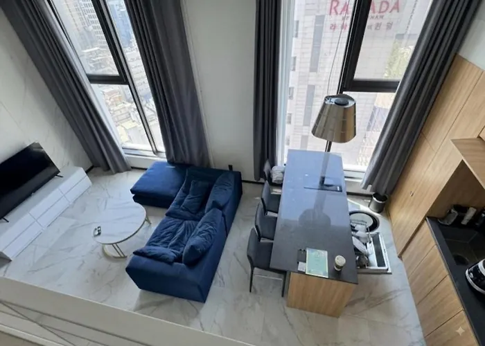 H House Apartment
